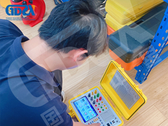 Tägliche Wartungsleistungen von Kraftfahrzeugen